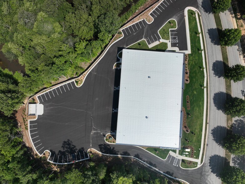 More Photos Of 3201 Waterfield Drive, Garner Flex For Lease