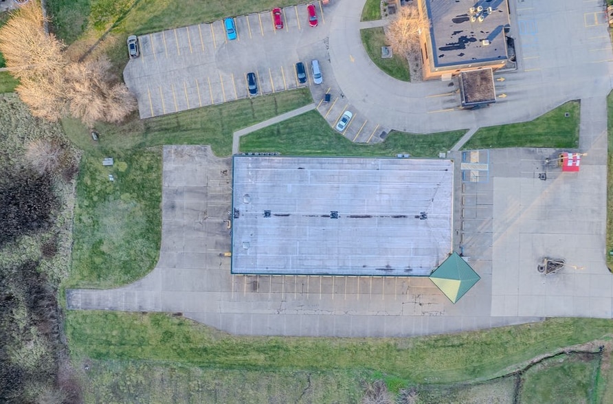 More Photos Of 8465 Ohio 339, Vincent Storefront For Sale