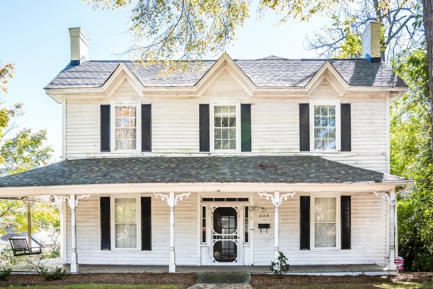 Primary Photo Of 328 E Broad St, Statesville Medical For Lease