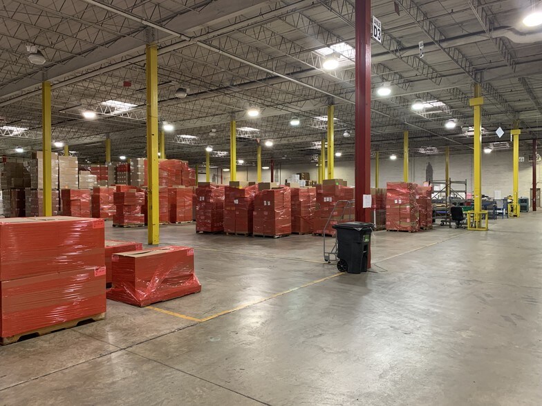 More Photos Of 11360 E State Route 114, Momence Manufacturing For Lease