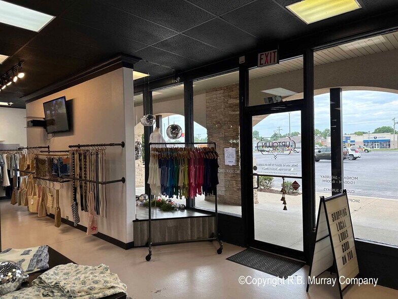 13241326 E. Battlefield, Springfield, MO 65804 Retail For Lease