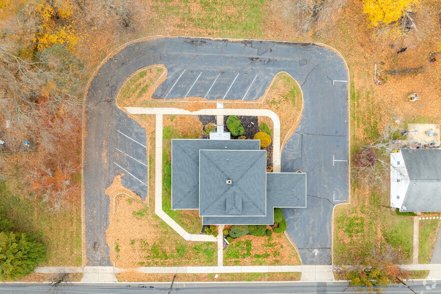 More Photos Of 149 W Main St, Freehold Medical For Sale