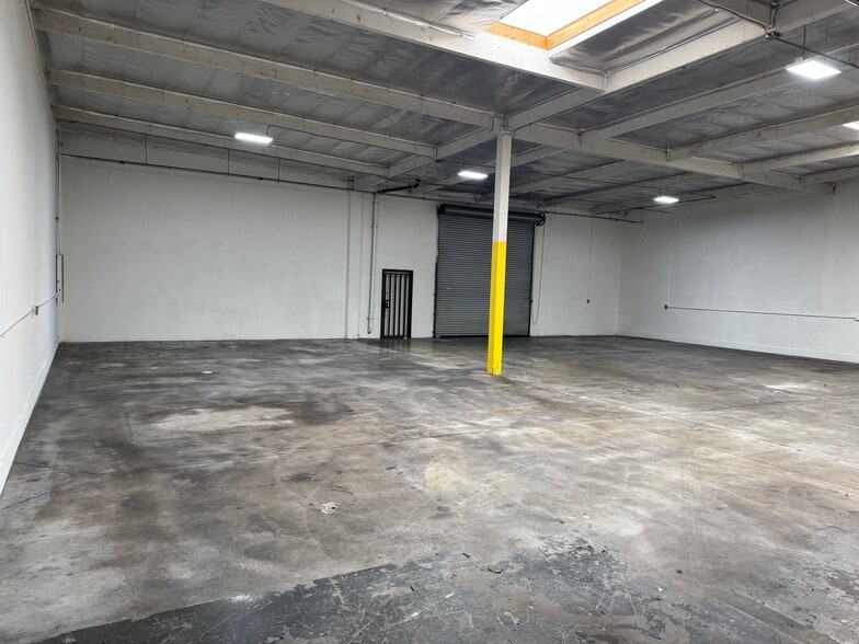 More Photos Of 16312 Garfield Ave, Paramount Warehouse For Lease