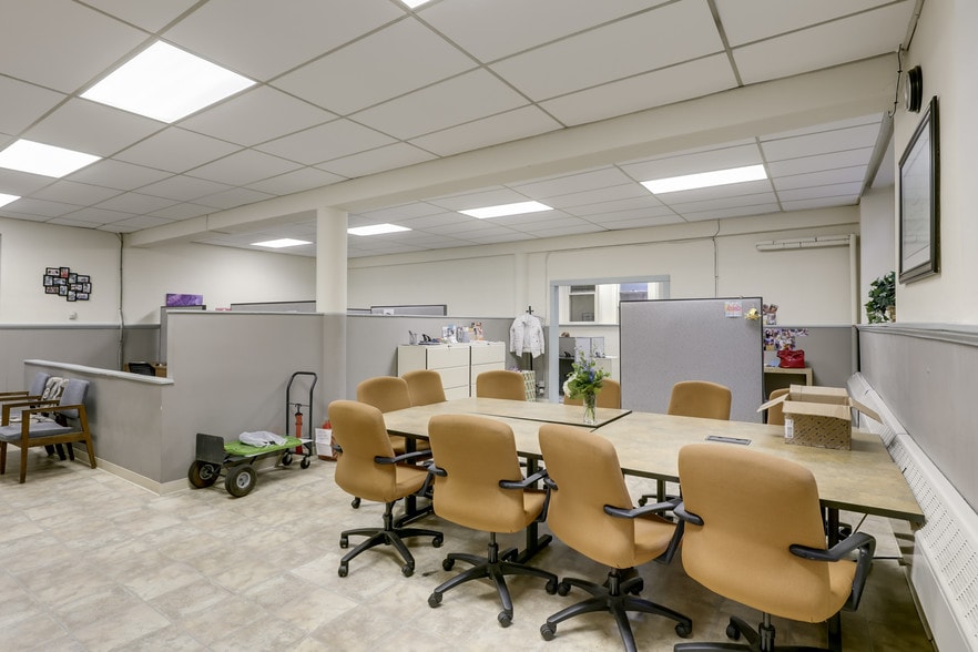 More Photos Of 217 Mackubin St, Saint Paul Religious Facility For Sale