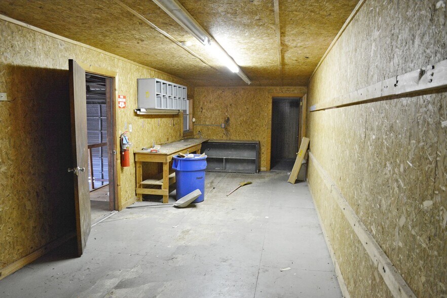 More Photos Of 100 Greer Avenue, Mobile Office For Lease