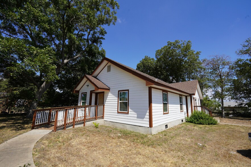 More Photos Of 3304 E Howard Ln, Manor Land For Sale