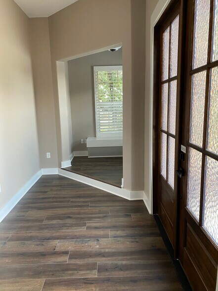 More Photos Of 144 Old Town Blvd N, Argyle Office For Lease