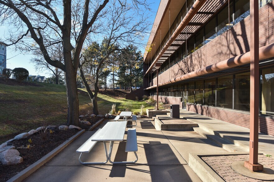 More Photos Of 6499 University Ave NE, Fridley Office For Lease