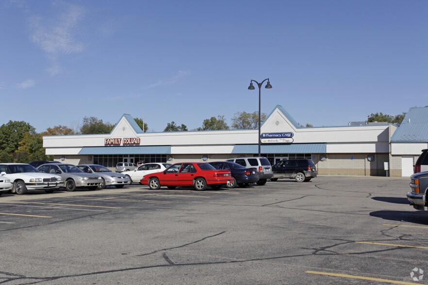 More Photos Of 4624-4660 N M-37 Hwy, Middleville Storefront For Lease