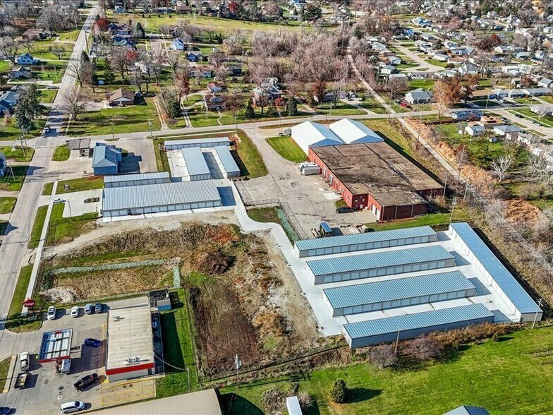 Primary Photo Of 1101 Lincoln way, Marshalltown Self Storage For Sale