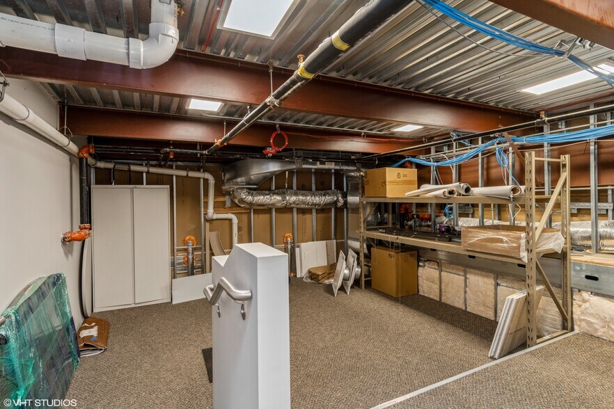 More Photos Of 1004 104th St, Naperville Office For Sale