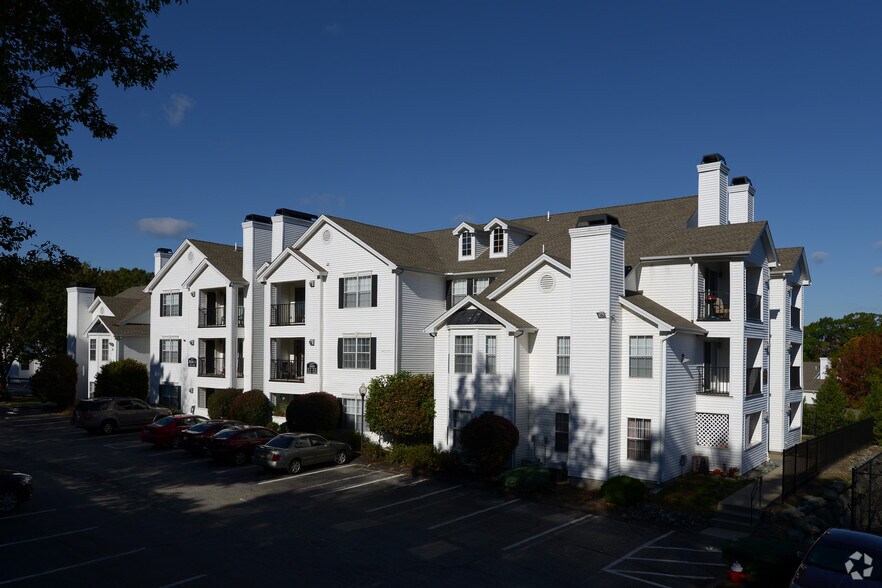 More Photos Of 100 Elena St, Cranston Apartments For Sale