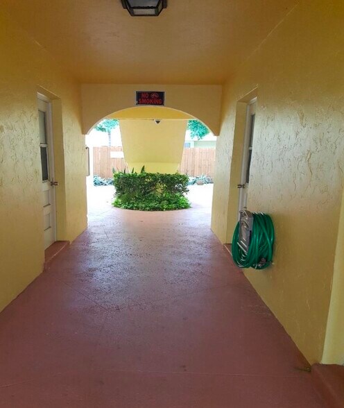 More Photos Of 1420 SE 4th Ave, Pompano Beach Apartments For Sale