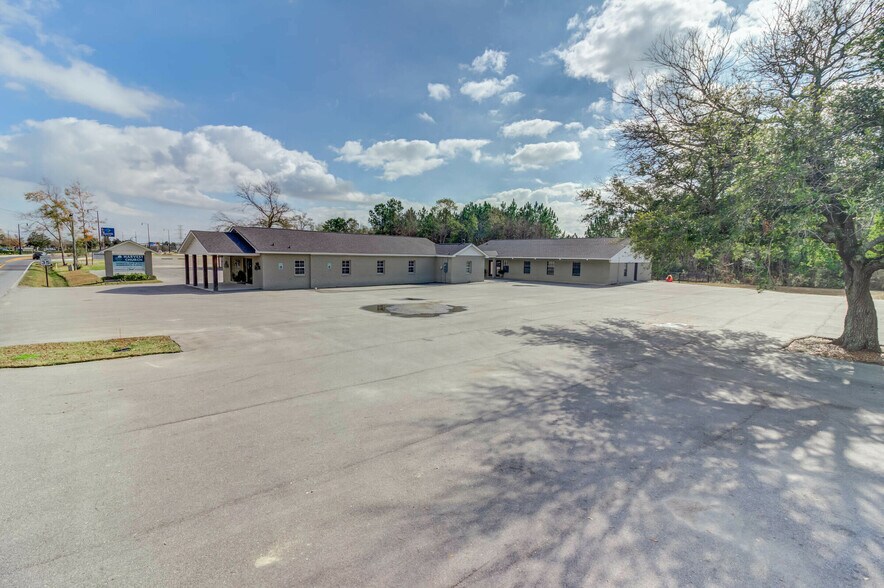 More Photos Of 15523 Landon Rd, Gulfport Religious Facility For Sale