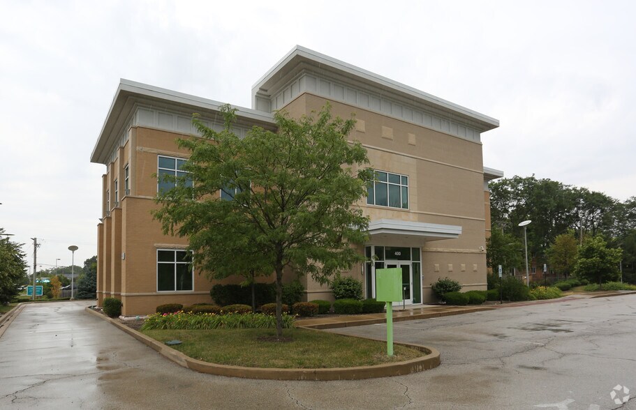 More Photos Of 400 E Lincoln Hwy, New Lenox Office For Lease
