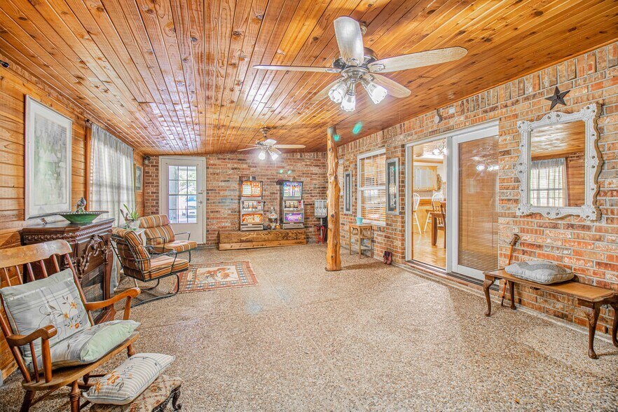 More Photos Of 9310 S Business 6, Navasota Land For Sale