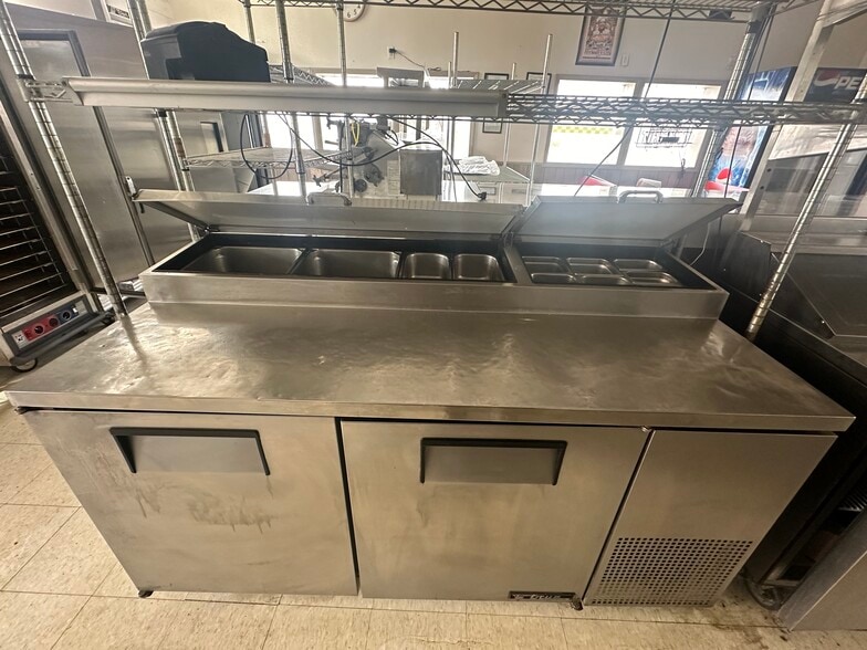 More Photos Of 215 E Lima St, Forest Restaurant For Sale