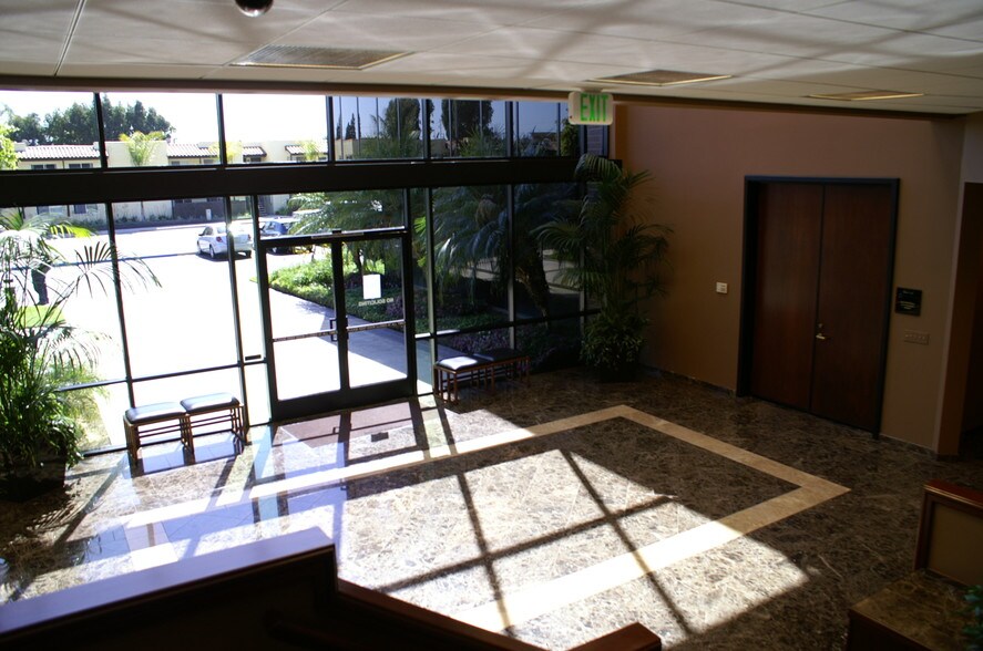 More Photos Of 20101 SW Birch St, Newport Beach Office For Lease