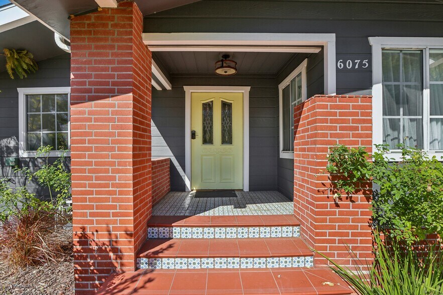 More Photos Of 6082 Selma Ave, Los Angeles Rehabilitation Center For Lease
