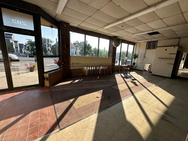 More Photos Of 282 Broadway, Somerville Storefront Retail Office For Lease