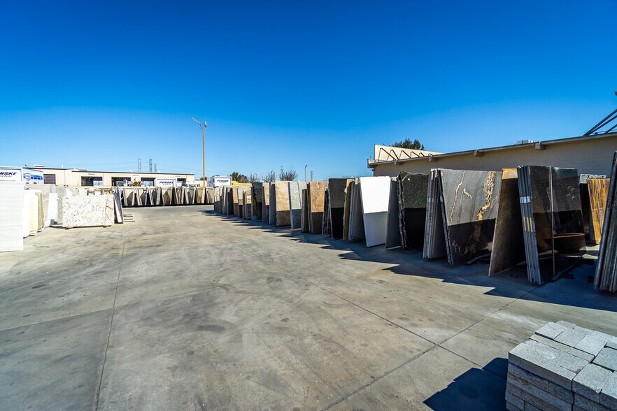 More Photos Of 1701 S State College Blvd, Anaheim Manufacturing For Sale