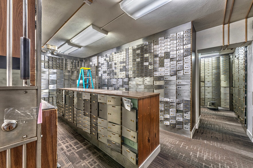 More Photos Of 5950 E Admiral Pl, Tulsa Lodge Meeting Hall For Sale