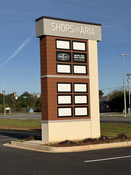 More Photos Of 3151 Russell Pky, Warner Robins General Retail For Lease