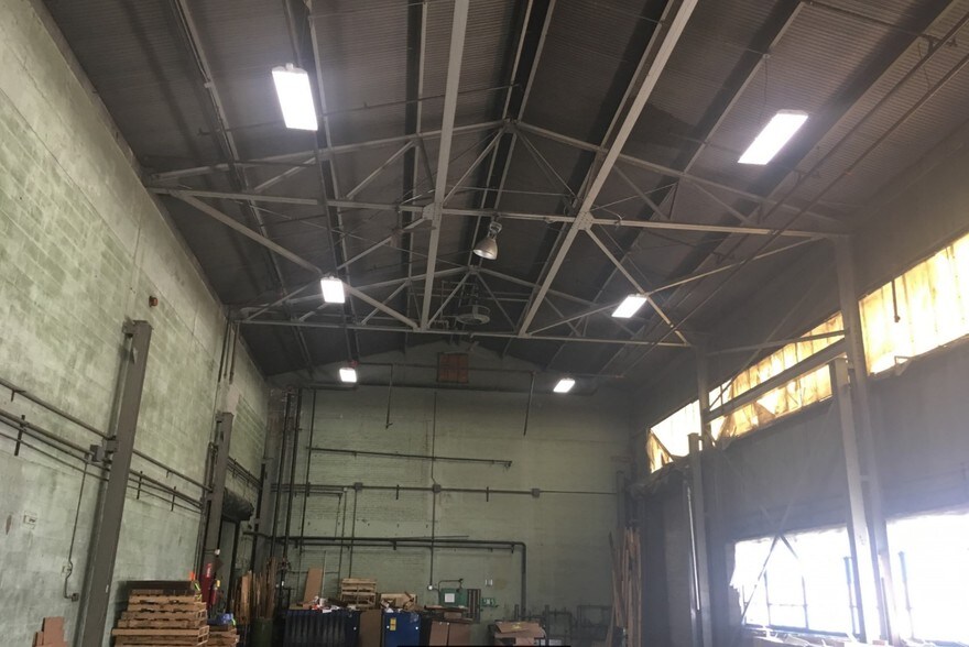 More Photos Of 4713 N Lamon Ave, Chicago Warehouse For Lease