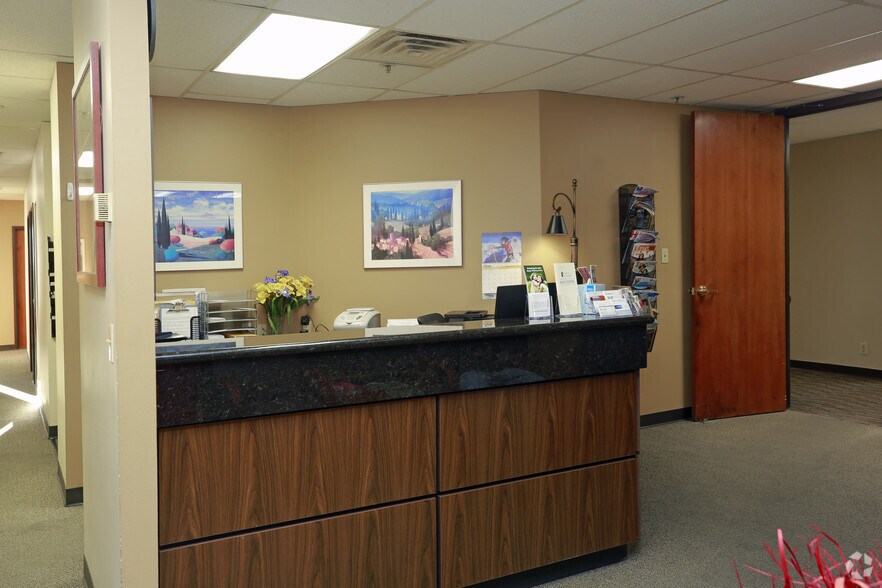 More Photos Of 4400 E Broadway Blvd, Tucson Office For Lease