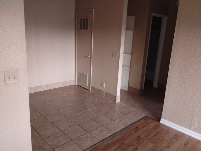 More Photos Of 15 Coral Gables Ct, Sacramento Apartments For Sale