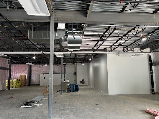 More Photos Of 901-945 Shaker Rd, Longmeadow Freestanding For Lease