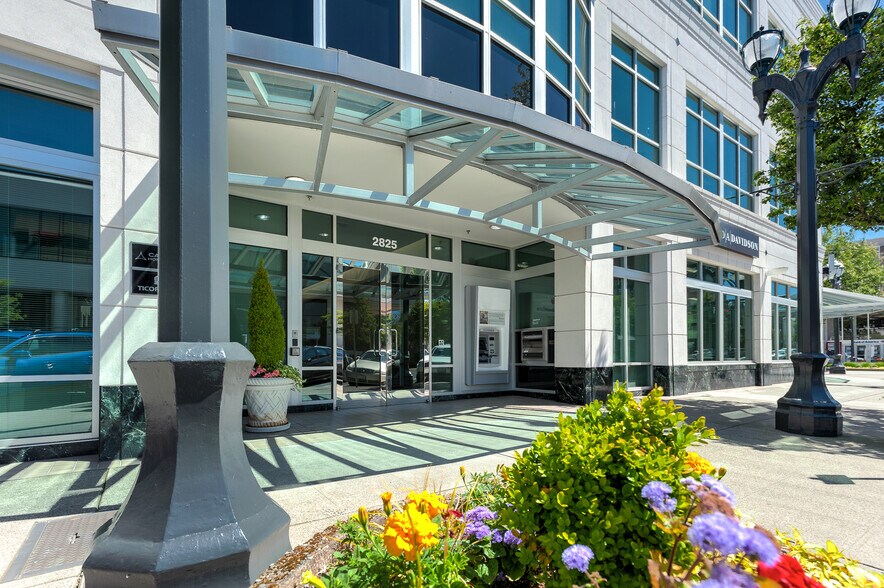 More Photos Of 2825 Colby Ave, Everett Office For Lease