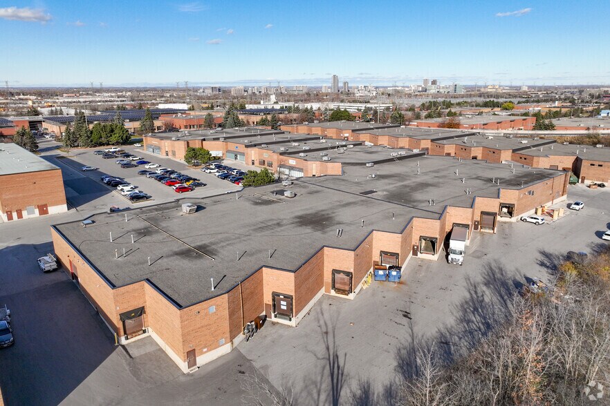 More Photos Of 35 Riviera Dr, Markham Warehouse For Lease