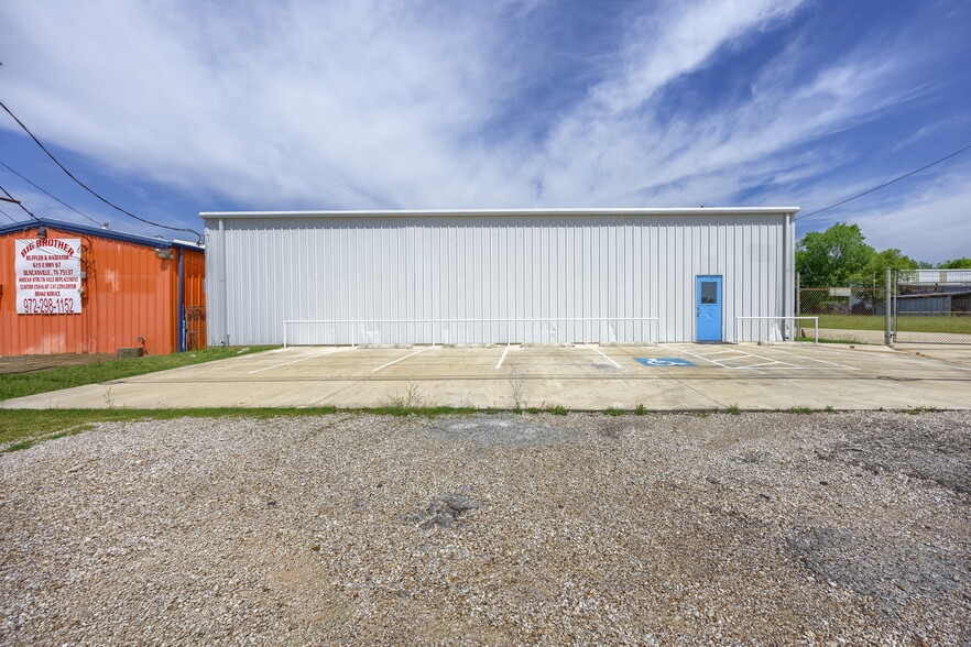 More Photos Of 617 G Alexander fwy, Duncanville Warehouse For Lease