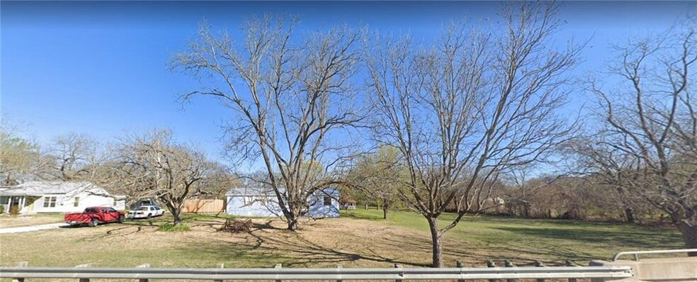 More Photos Of 700 TX-332 Loop, Liberty Hill Land For Sale