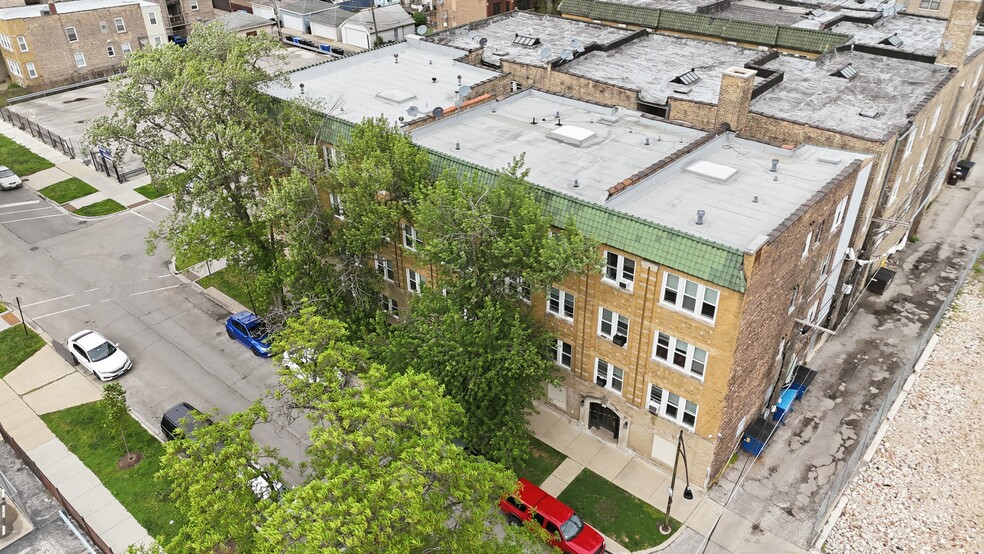 More Photos Of 4057 W School St, Chicago Apartments For Sale