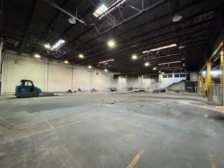 More Photos Of 1913 W State St, Bristol Warehouse For Sale