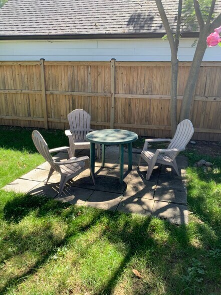 More Photos Of 111 E Uhler Ave, Alexandria Apartments For Sale