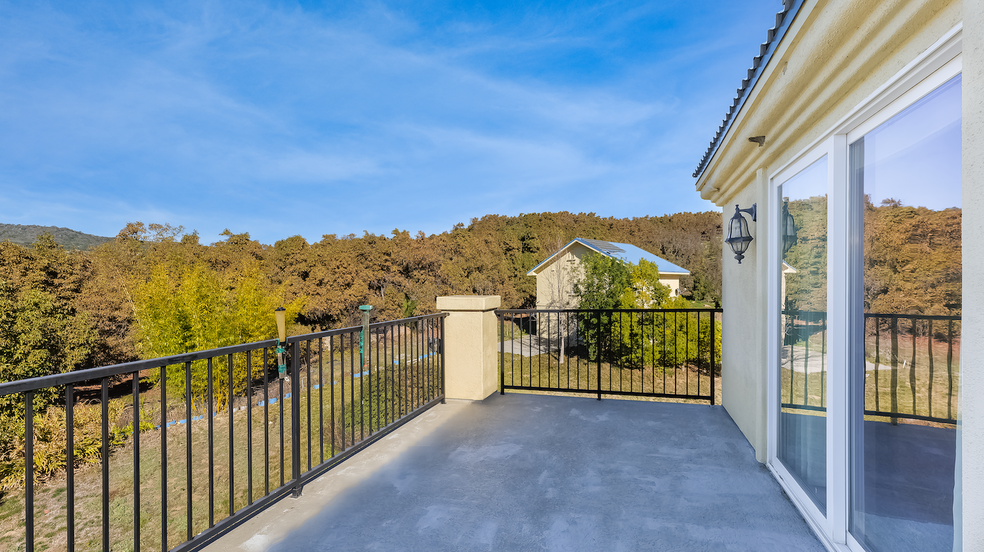 More Photos Of 44952 Vista del Mar, Temecula Winery Vineyard For Sale