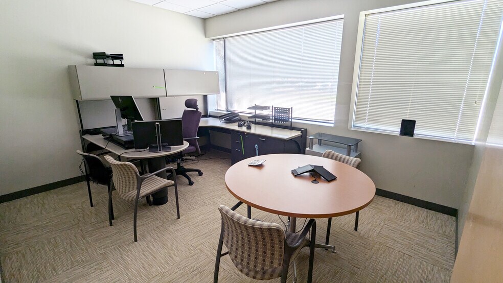 More Photos Of 200 Corporate Ct, South Plainfield Loft Creative Space For Lease