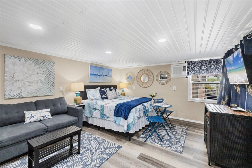 More Photos Of 115 Friendship Ln, Englewood Apartments For Sale