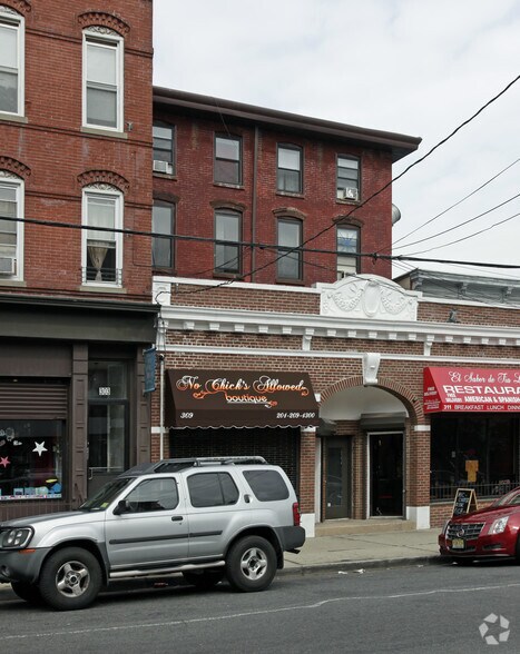 More Photos Of 309-311 Pacific Ave, Jersey City Storefront Retail Residential For Lease