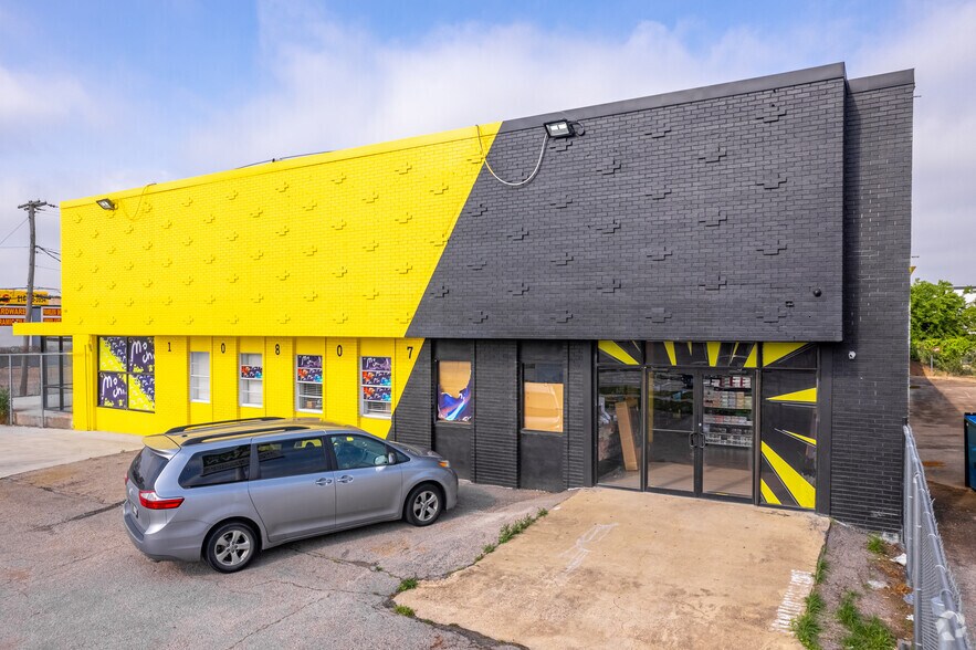 More Photos Of 10807 Harry Hines Blvd, Dallas Storefront Retail Office For Lease