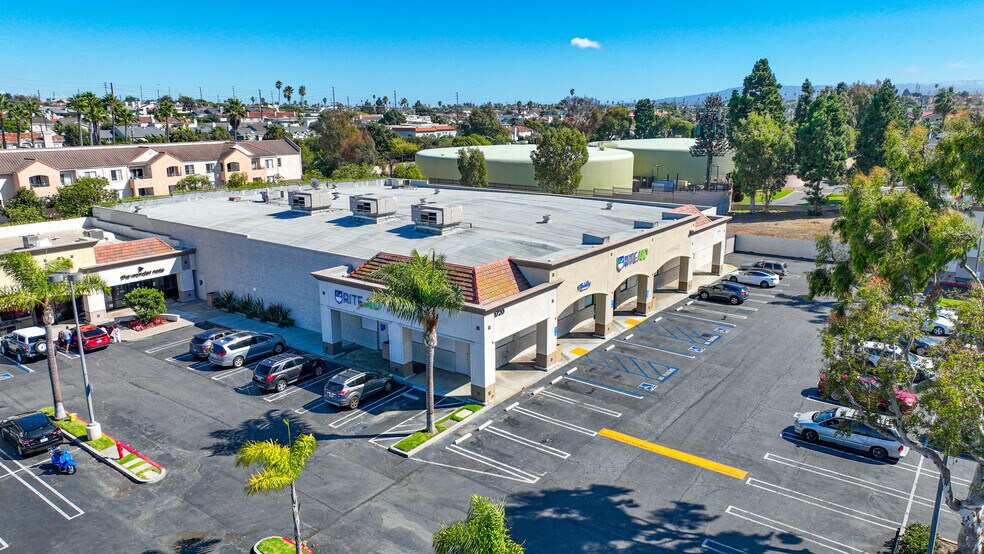 More Photos Of 1740 Aviation Blvd, Redondo Beach Unknown For Lease