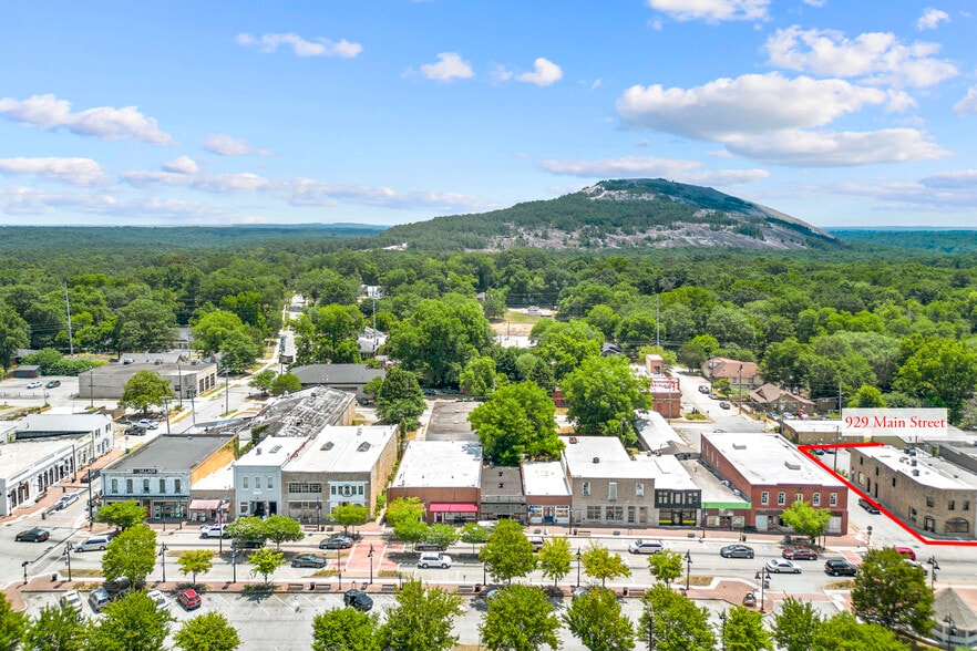 More Photos Of 929 Main St, Stone Mountain Restaurant For Lease