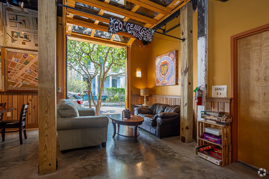 More Photos Of 3000 Royal St, New Orleans Storefront Retail Office For Lease