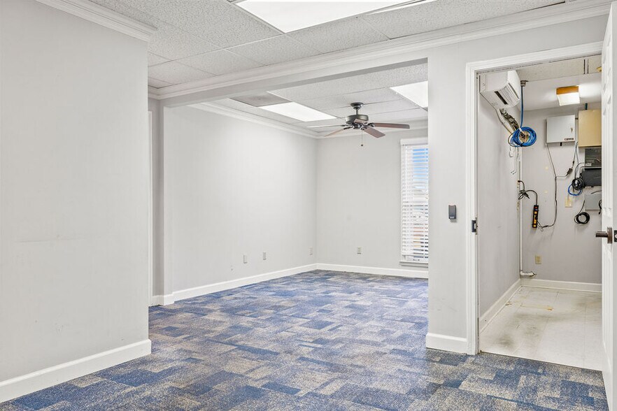 More Photos Of 275 Walnut Bend Rd, Cordova Medical For Lease
