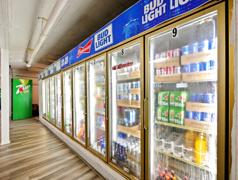 More Photos Of 509 E 7th St, Sanford Convenience Store For Sale