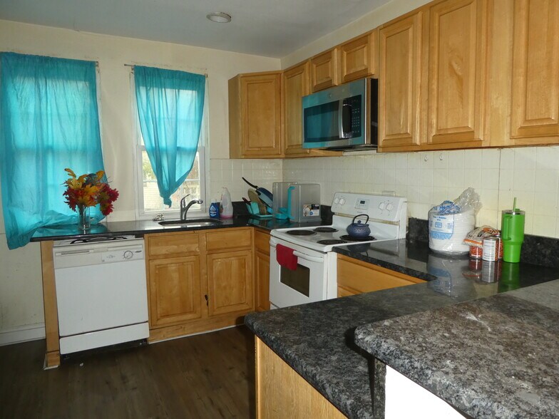 More Photos Of , Philadelphia Unknown For Sale