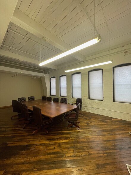 More Photos Of 85 Willow St, New Haven Flex For Lease